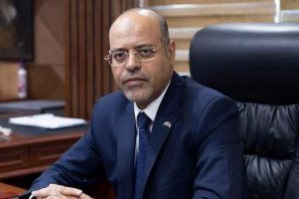 اتحاد العمال: الرئيس السيسي يولى اهتماما كبيرا بصعيد مصر منذ توليه قيادة البلاد