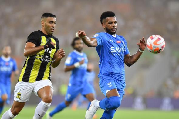 الاتحاد يُنهي الشوط الأول من الكلاسيكو بثلاثية في الهلال